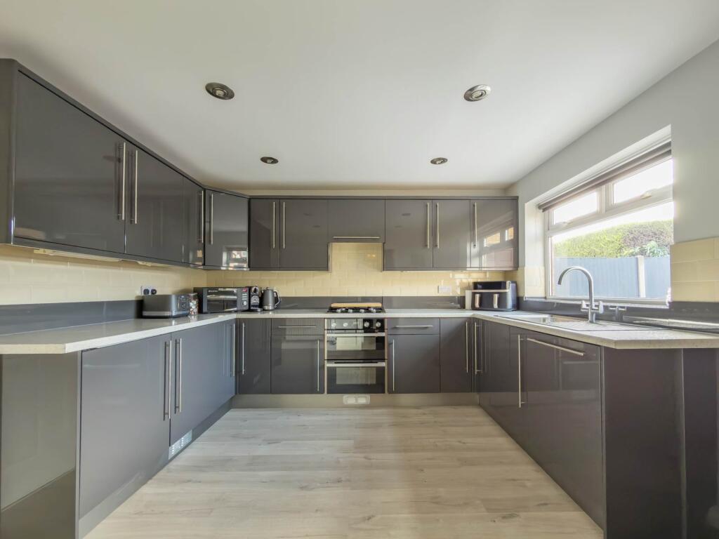 House in Kirklees, West Yorkshire - View 3