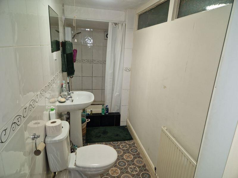 Apartment in Leeds - View 4