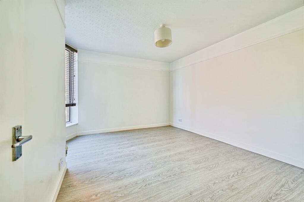 Apartment in Uttlesford, Pleasant Valley, Saffron Walden - View 3