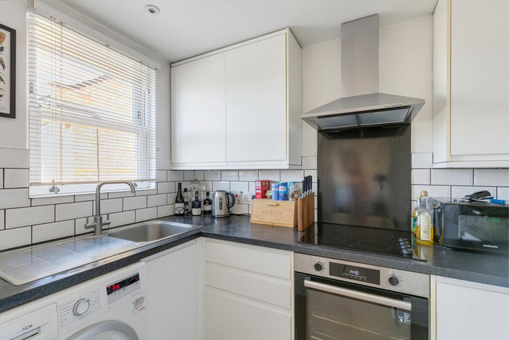 Apartment in London - View 3