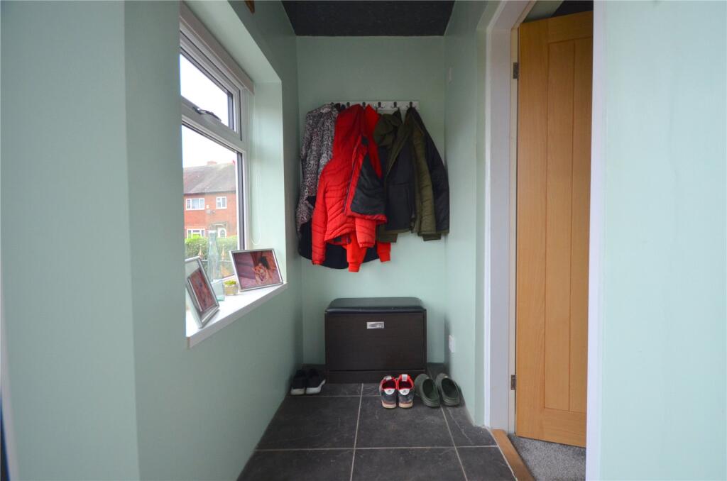 Foxroyd Drive, Mirfield, West Yorkshire, WF14 photo 3
