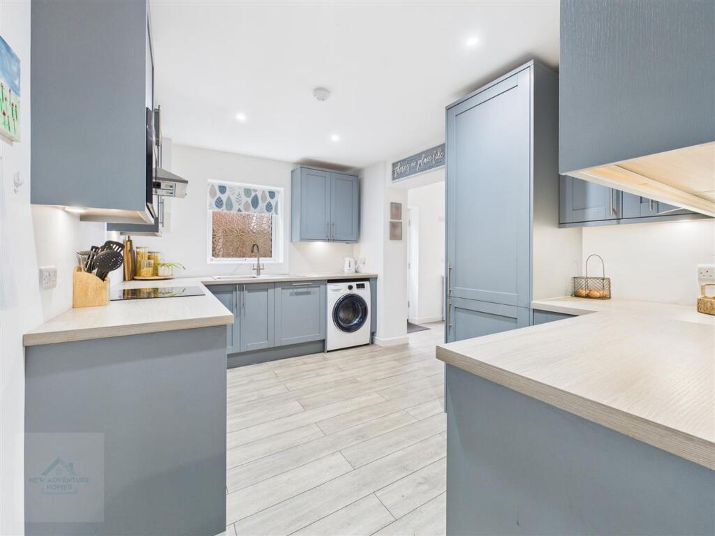 House in Cuddington, Cheshire West and Chester - View 4