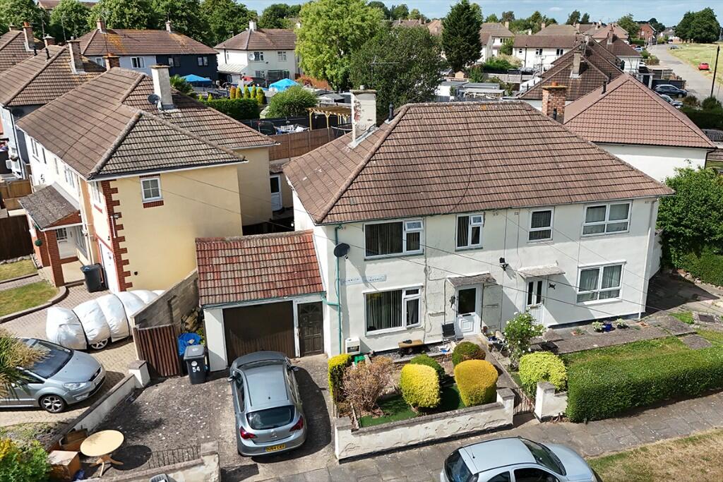 3-bed semi-detached on Sharmon Crescent, Leicester, LE3, £185,000