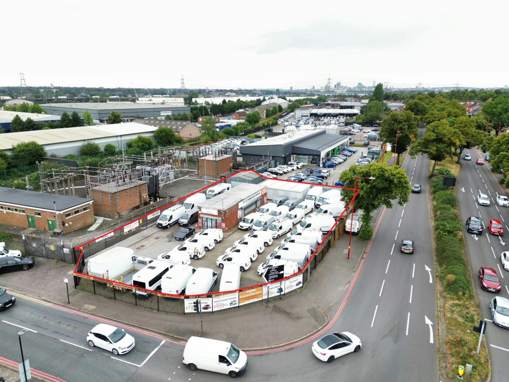 Main image of property: 587 Tyburn Road, Birmingham, B24 9RX