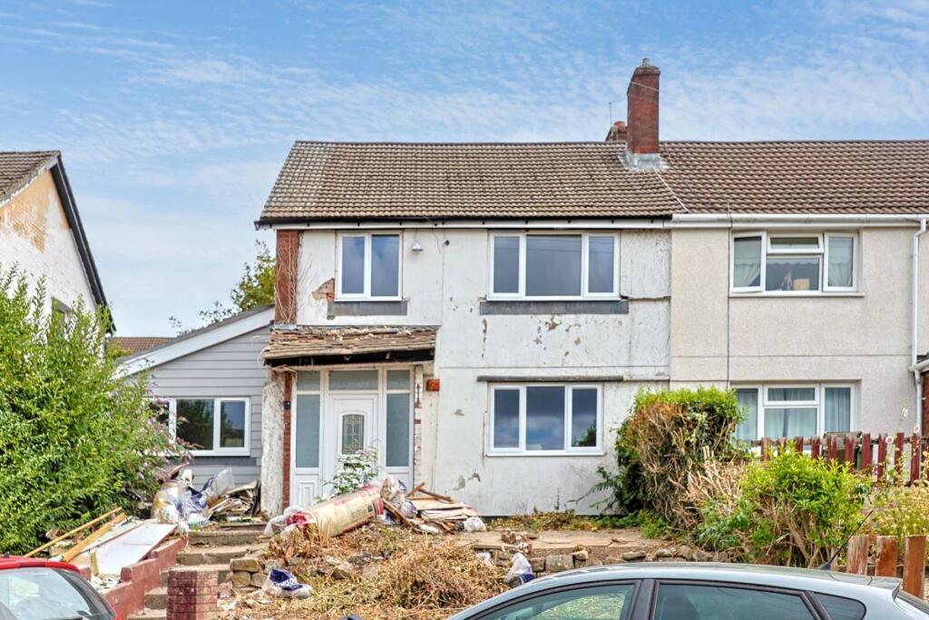 Main image of property: 12 Barn Close Trevethin, Trevethin, Pontypool, Gwent, NP4 8EP