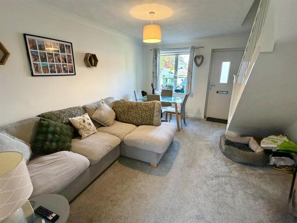 House in Hereford, Herefordshire - View 2