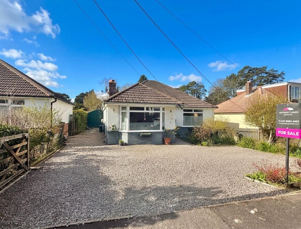 Main image of property: Wellington Close, Dibden Purlieu, SO45