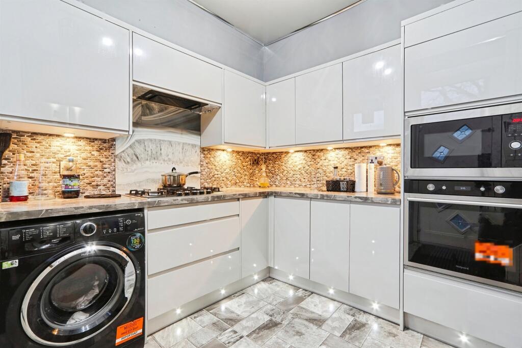 Additional image 4 of Farfield Terrace, Bradford