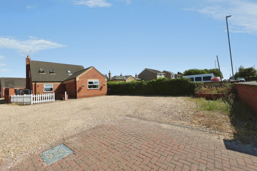 House, 121 m²