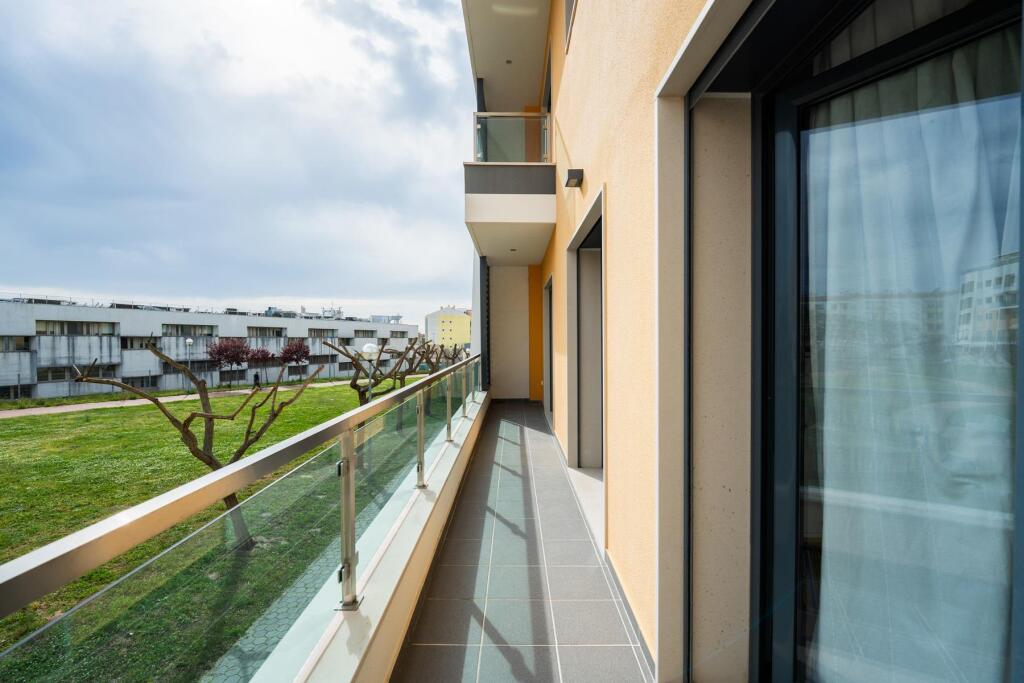 Main image of property: Setúbal, Montijo