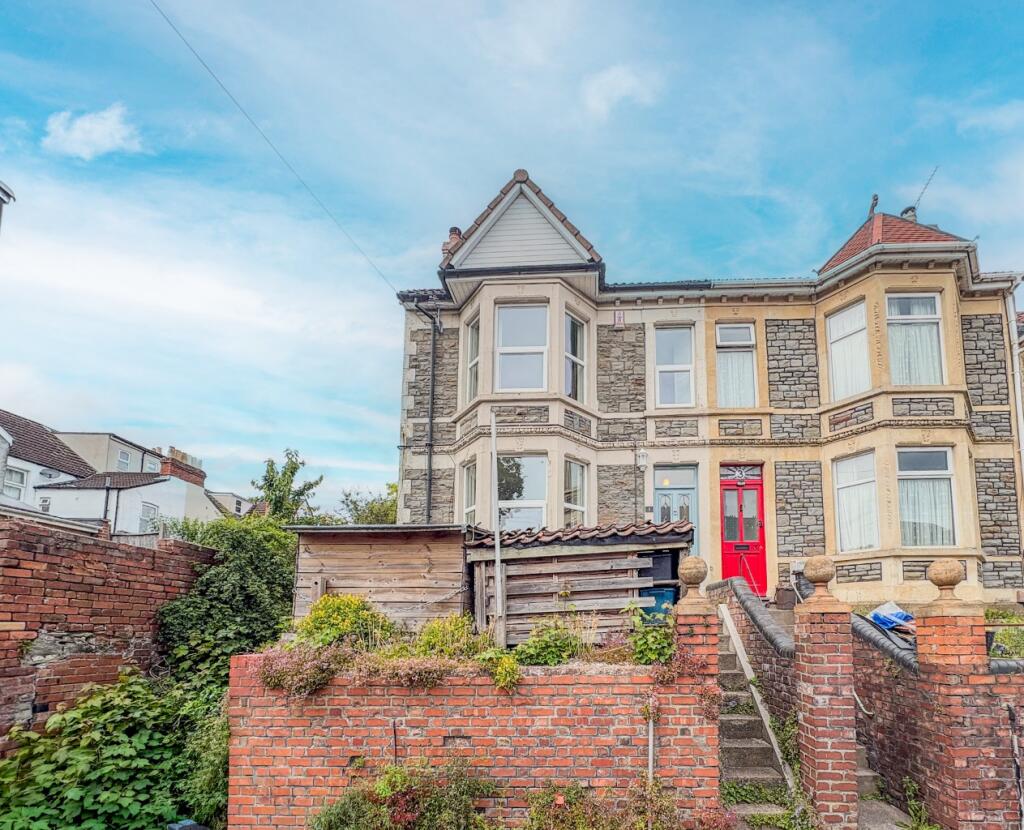 Main image of property: Montrose Park, Brislington, Bristol, BS4 4JE