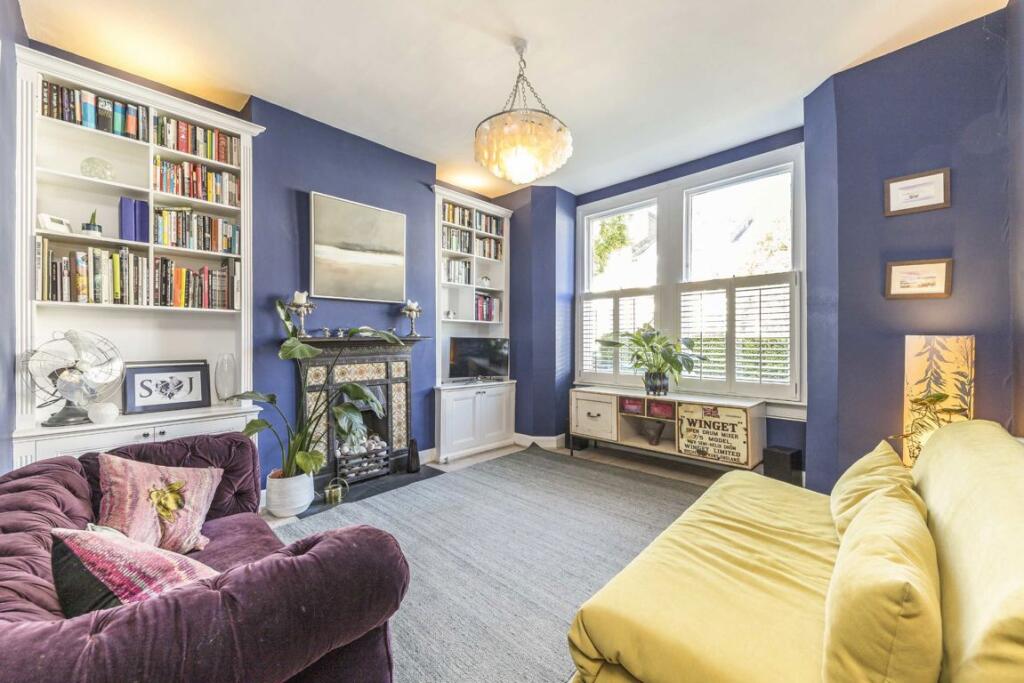 House in London - View 2