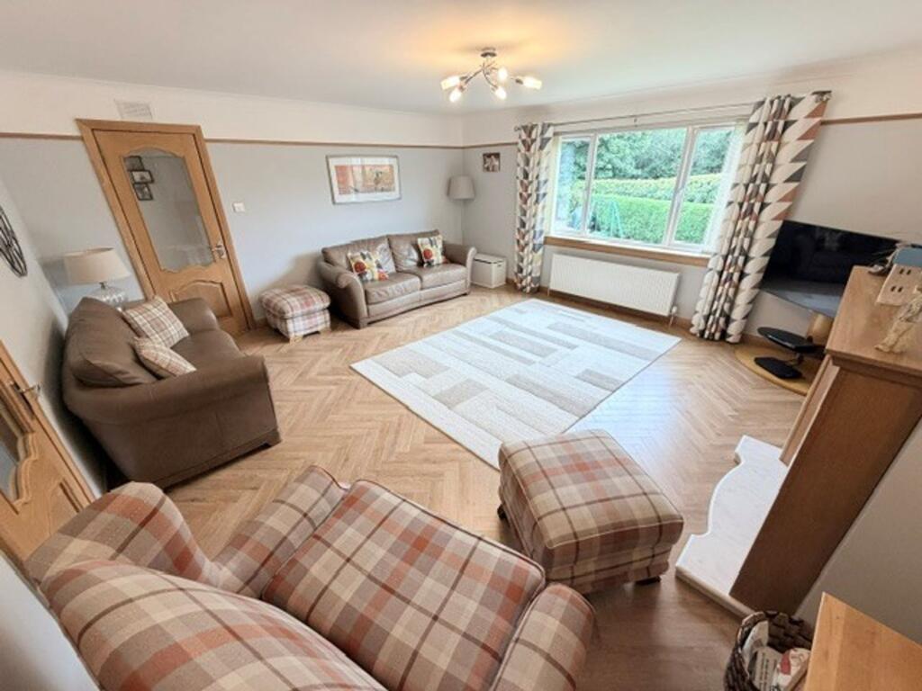 House in Kirkcaldy - More