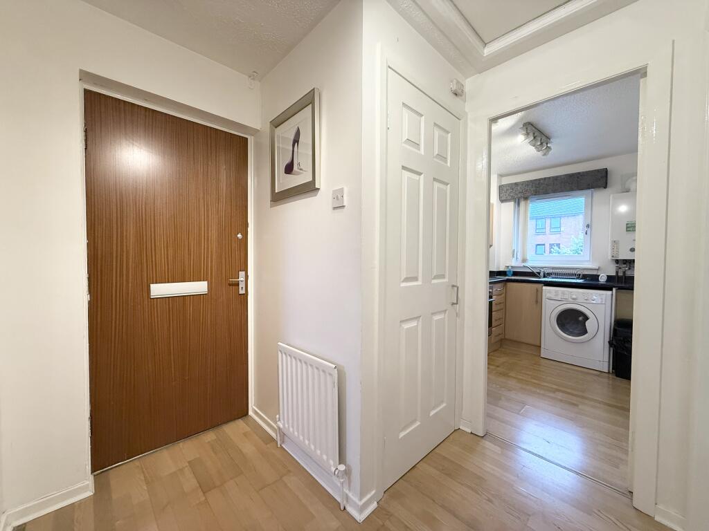 Apartment in Glasgow - More
