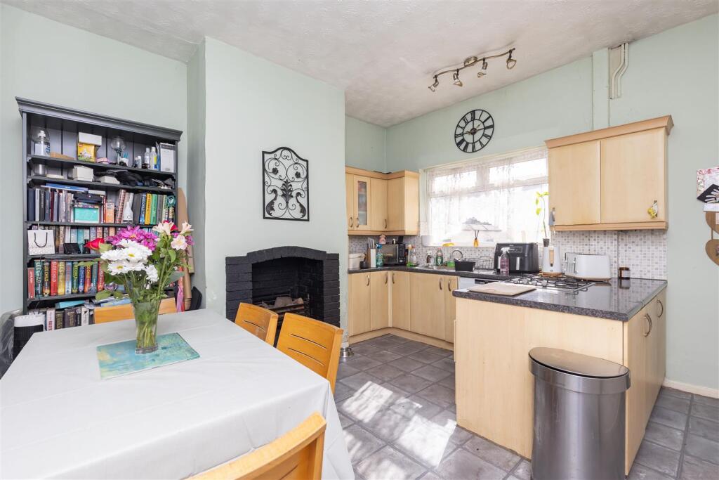 Fairhaven Road, Penwortham, Preston - View 3