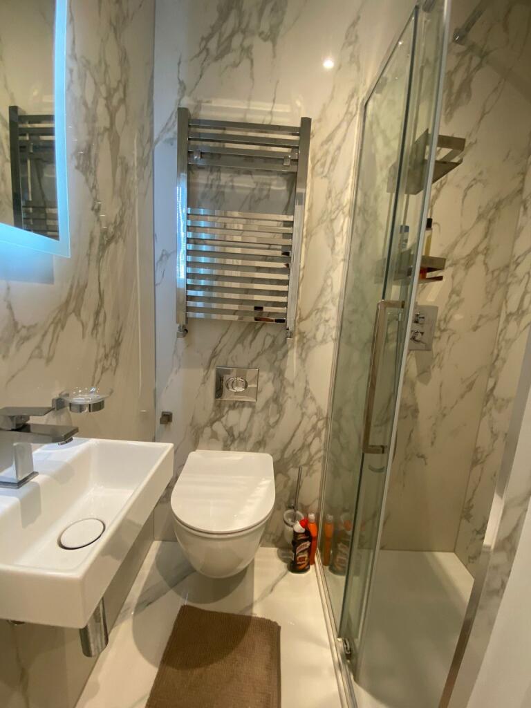 Apartment in London, City of Westminster - View 4