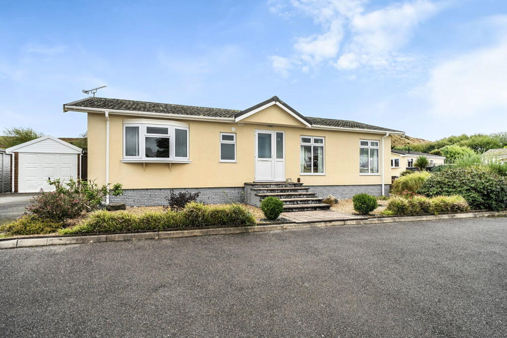 Main image of property: The Heathers, Gainsborough Park, Foxhole, St. Austell, Cornwall, PL26 7SA