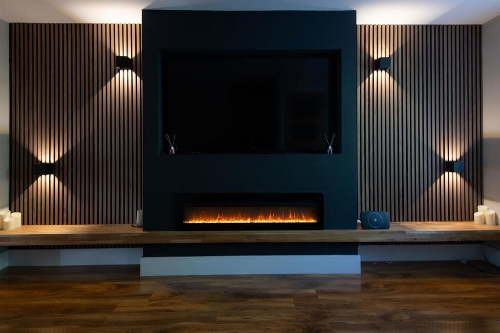 Windermere Drive, Wellingborough, NN8 - More