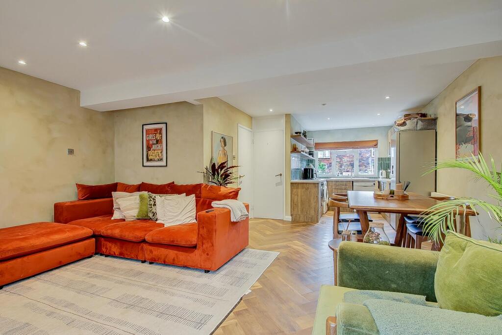 House in London - View 4