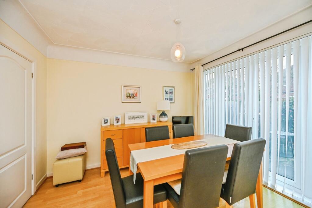 Eskdale Drive, Maghull, Liverpool, Merseyside, L31 – další
