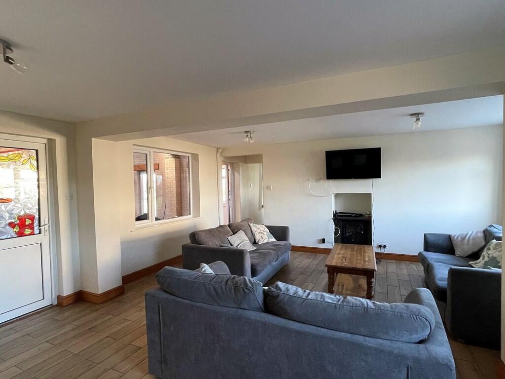 House in Melton, Clawson, Hose and Harby - View 5