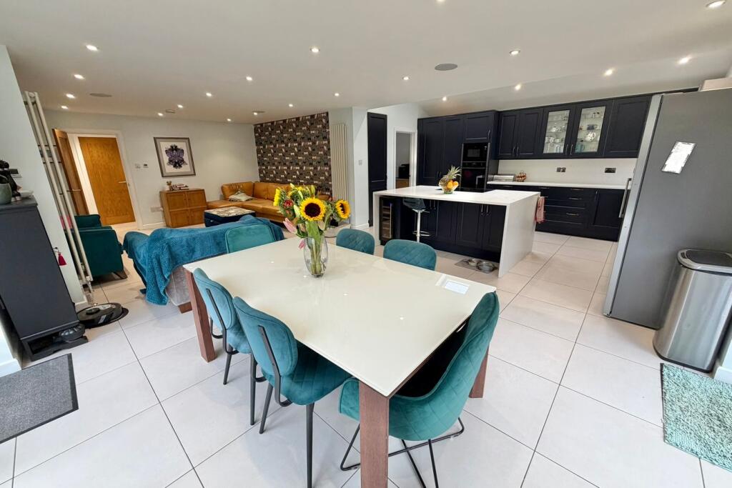House in Guildford - View 5