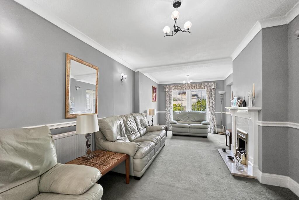 Cawdor Place, Timperley photo 2