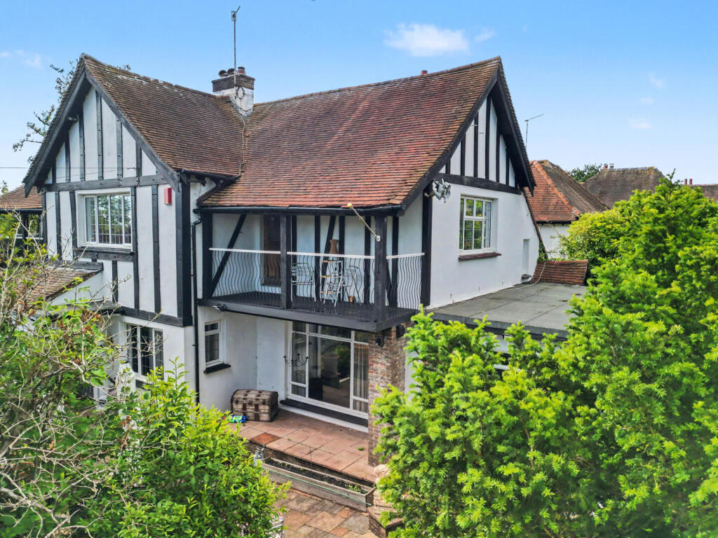 House in Hove, Brunswick - View 2