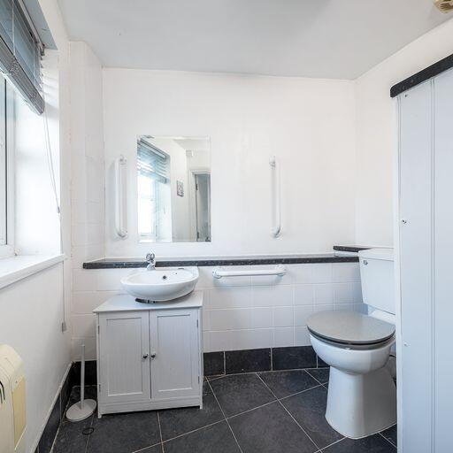 House in Dartford - More