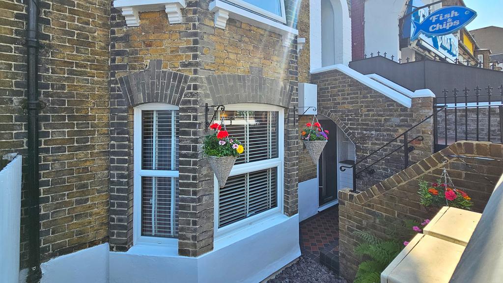Main image of property: High Street, Herne Bay, CT6 5LH