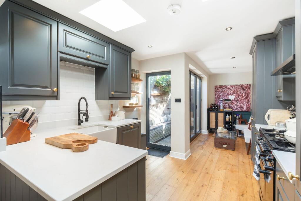 House in Richmond, North Sheen - View 4