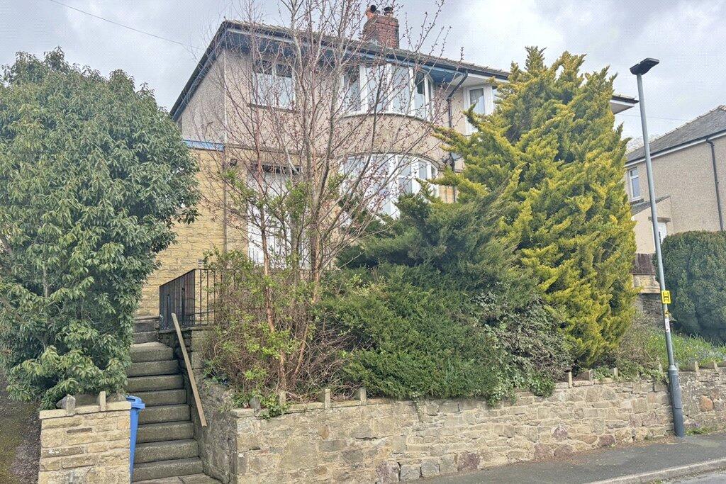 Main image of property: 27 Regent Crescent, Skipton, North Yorkshire, BD23 1BG