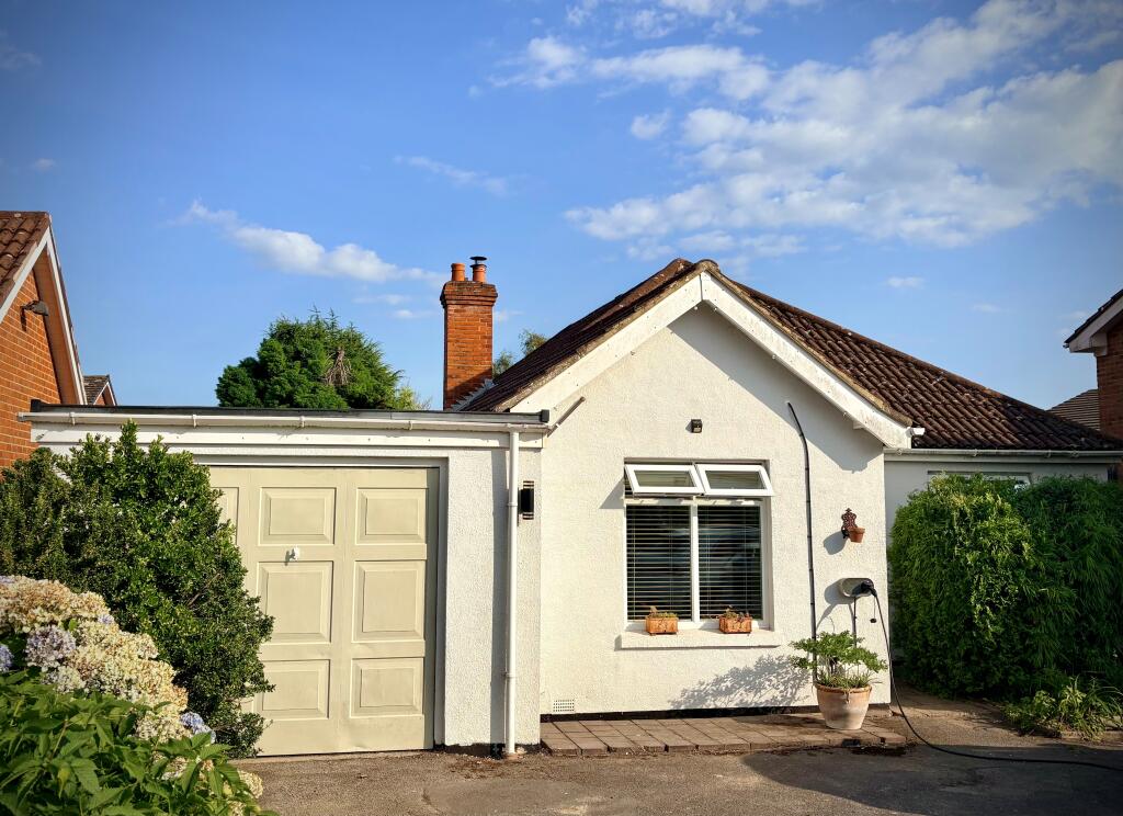 Main image of property: Locks Heath Park Road, Locks Heath