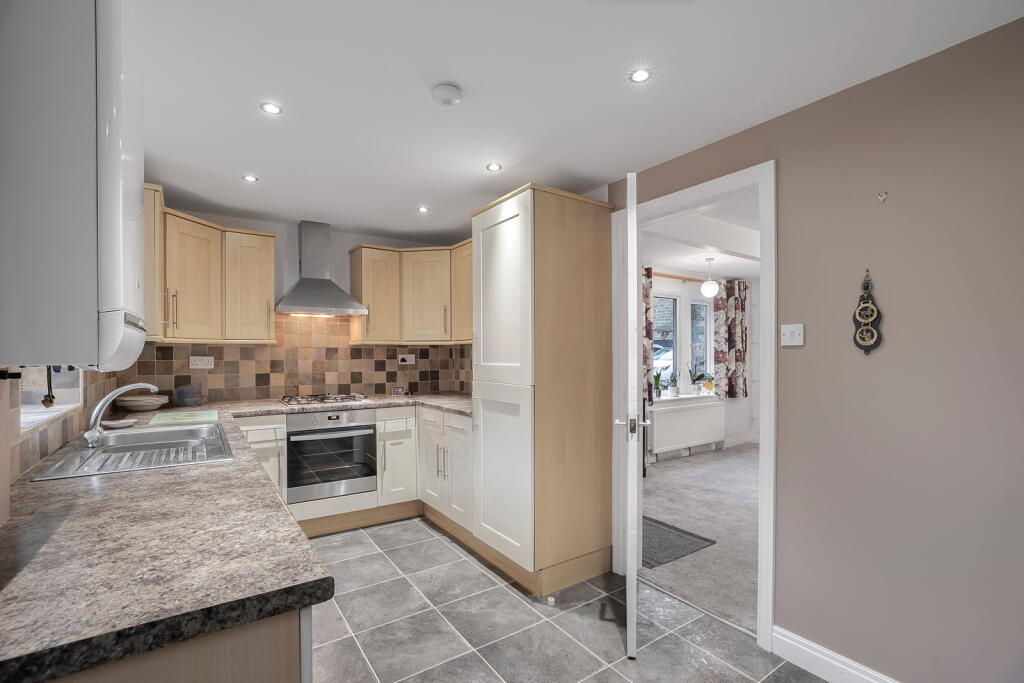 House in Bradford, Glusburn and Cross Hills - View 5