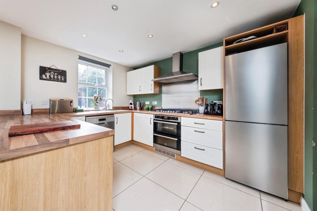 House in Buckingham, Buckinghamshire - View 4