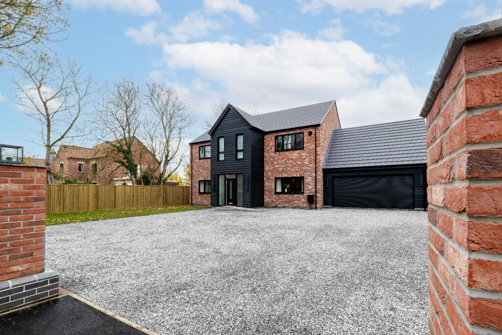 4-bed detached on Kirkgate, Tydd St. Giles, Wisbech, Cambridgeshire, PE13, £700,000