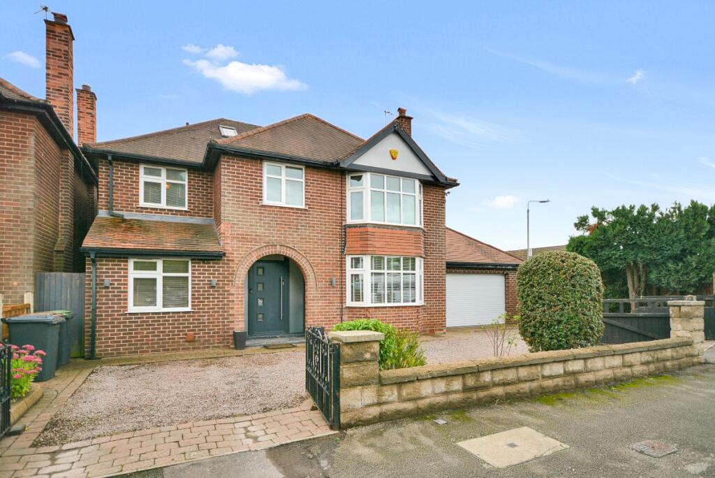 5-bed detached on Highfield Road, Nuthall, £475,000