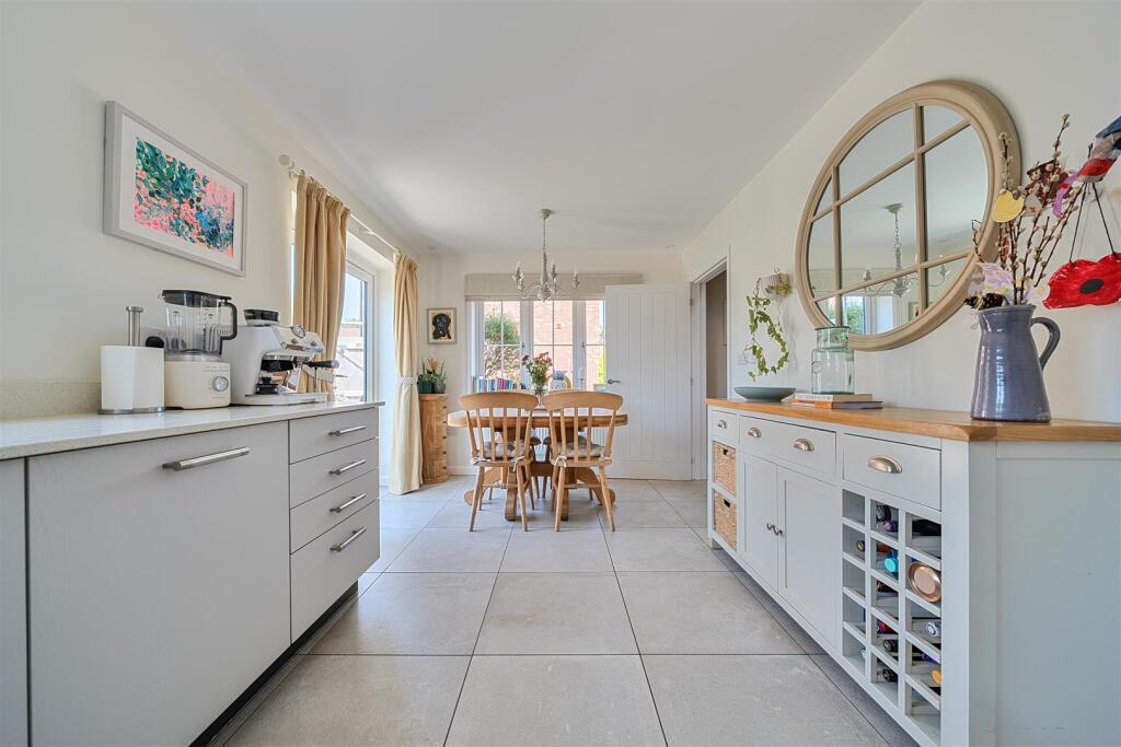 House in Shrewsbury, Bomere Heath and District - View 4