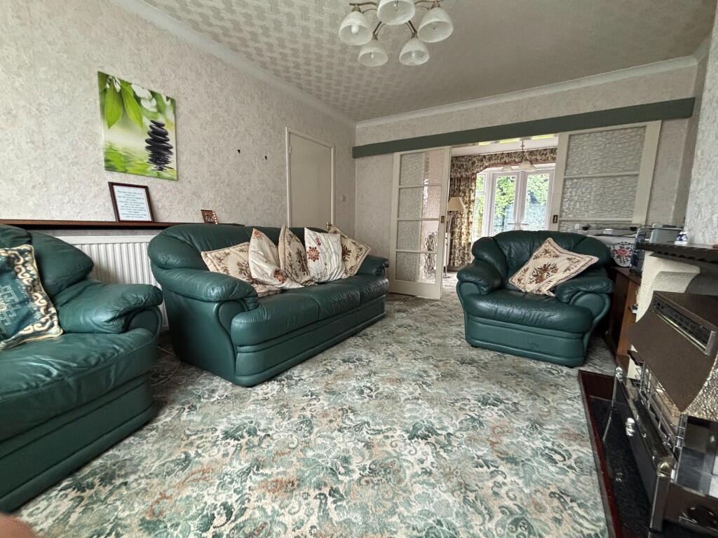 Crantock Drive, Cheadle, Greater Manchester, SK8 photo 3