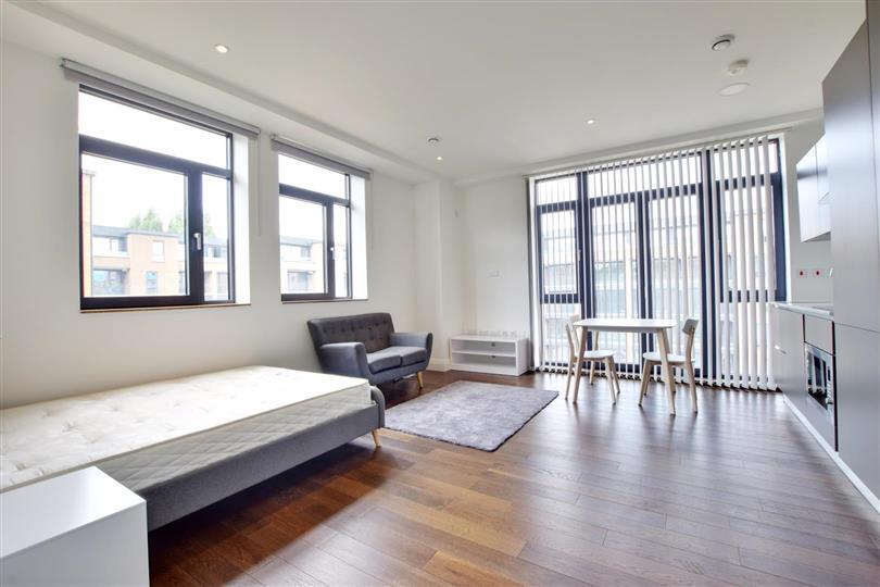 Jessop Court, Brindley Place, Uxbridge, Greater London, UB8 photo 3