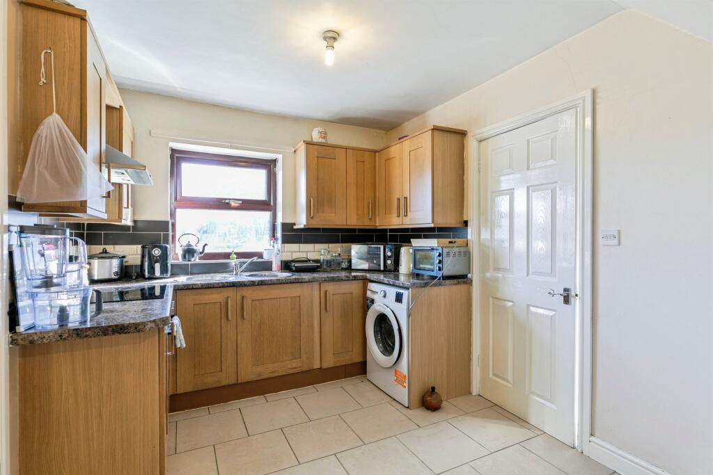House in Barnsley, South Yorkshire - More