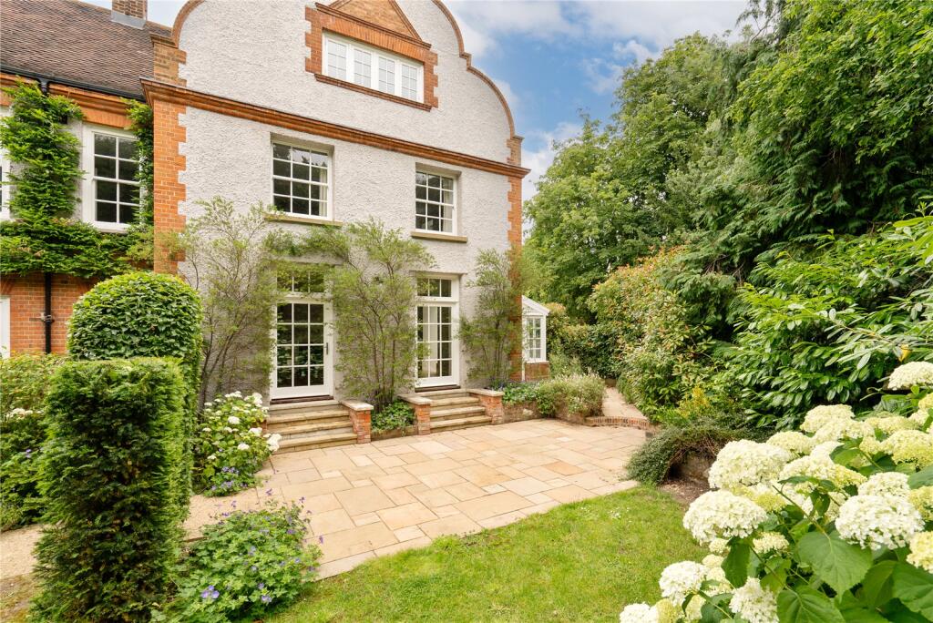 Main image of property: Totteridge Park, Totteridge Common, London, N20