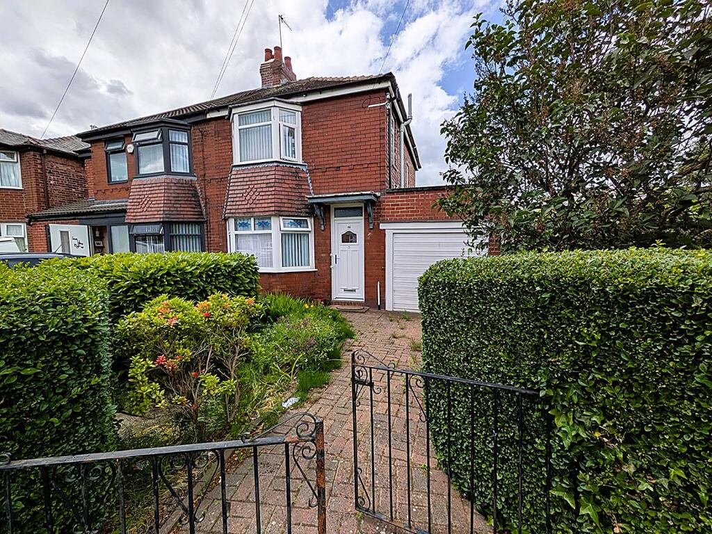 Main image of property: 16 Owler Lane, Chadderton, Oldham, OL9 9PA
