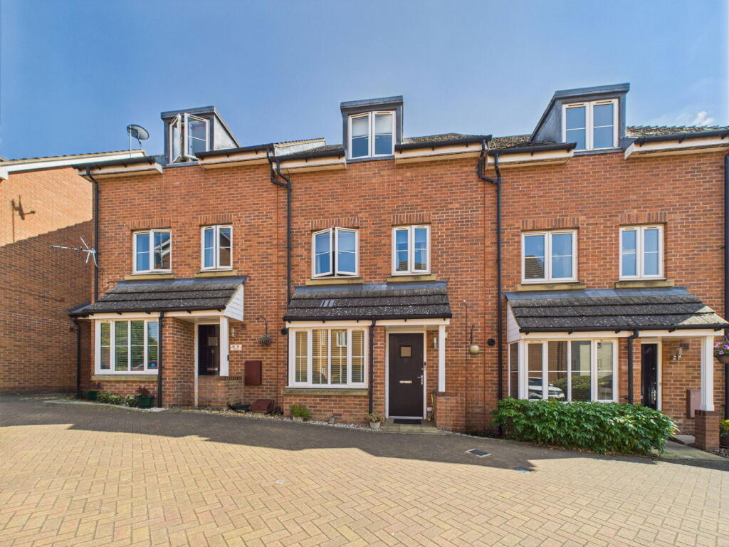 Main image of property: Perryfields, Braintree, CM7 1FW