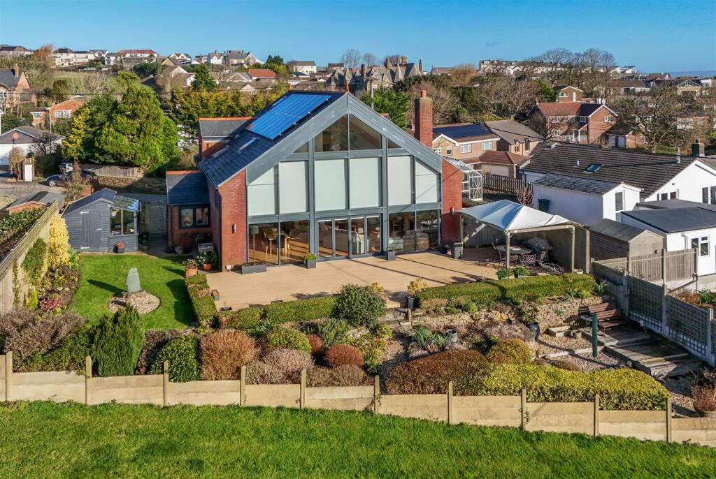 5-bed detached on Daddon Hill, Northam, £865,000