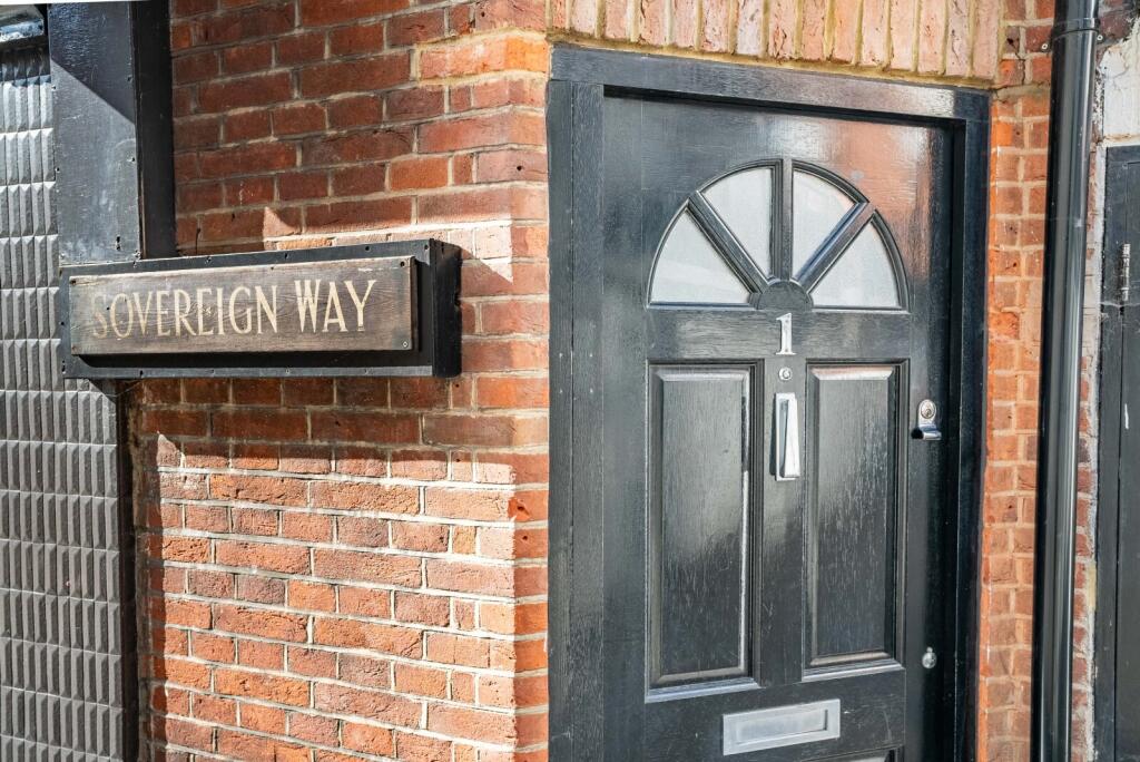 Additional image 3 of Sovereign Way, St. Albans, Hertfordshire, AL3