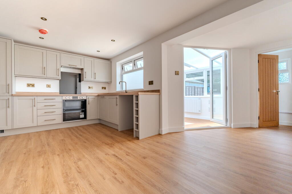 House in East Suffolk, Oulton Broad - View 2