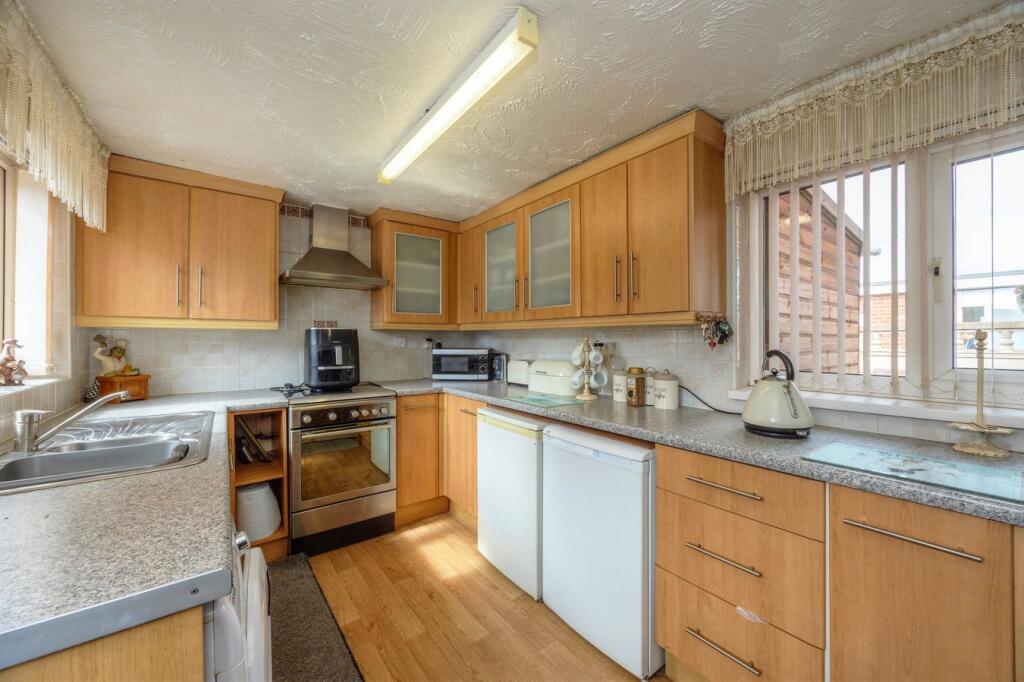 House in Barnsley, South Yorkshire - More