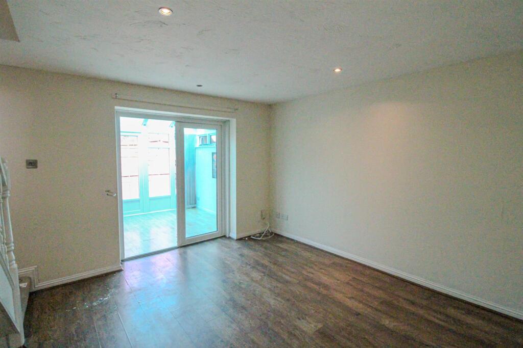 House in Nottingham, Redhill - More