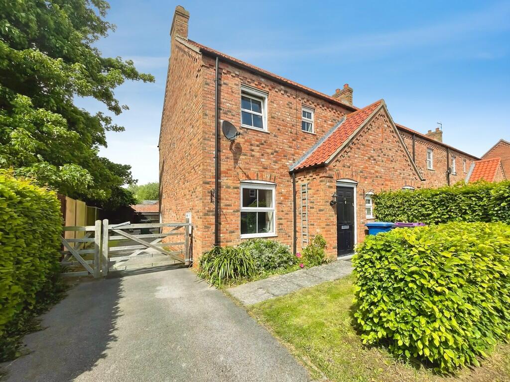 Main image of property: Rectory Lea, Fillingham
